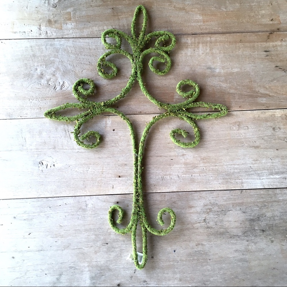 28” Decorative Green Moss Trellis Cross NWT